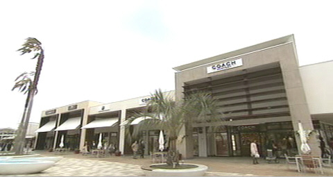 关东最大商场三井购物中心明日正式开业