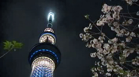 东京天空树迷人夜灯昨夜首次全部点亮
