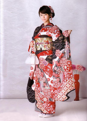 华丽和服背后 隐藏着日本女人怎样难堪的“身材秘密”？