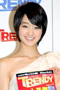 清纯日本女星掀起短发狂风  成功转型“酷熟女”