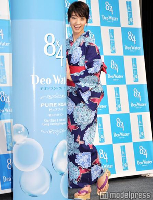 刚力彩芽代言止汗剂 花枝招展浴衣登场 坦言喜欢热血系男
