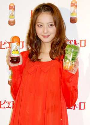 日本女优最佳发型范本  新垣结衣“头发越短人越红”