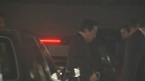 日本首相野田佳彦驾照将过期亲自办理手续