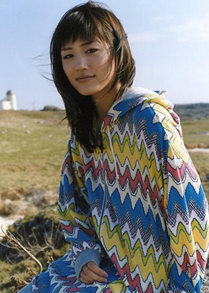 装嫩无止境 最适合齐刘海的明星TOP.10