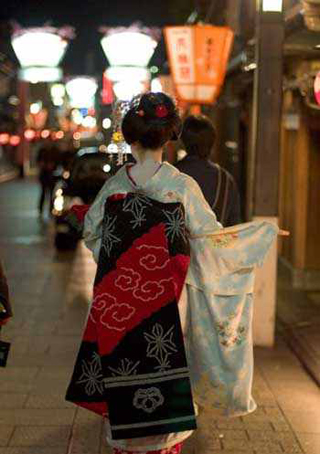 捕捉京都城里最神秘的身影