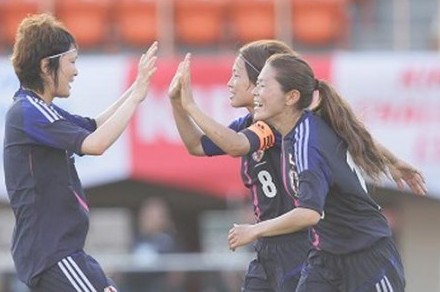 麒麟杯日本女足轻松战胜澳大利亚