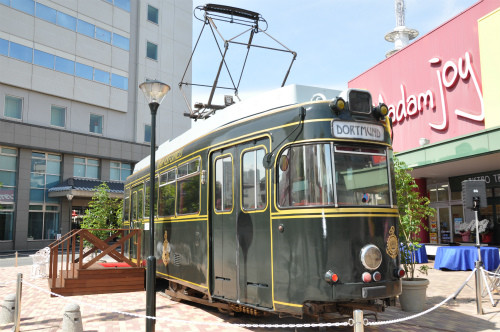 电车变餐厅?广岛电铁化腐朽为神奇