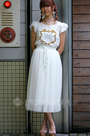 日本混搭时尚：甜美不失个性