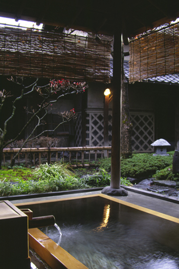 日本人生活里的温泉文化
