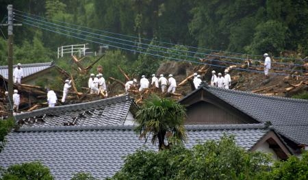 九州空前暴雨引发泥石流致5人死亡14人受伤