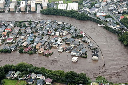 九州空前暴雨引发泥石流致5人死亡14人受伤