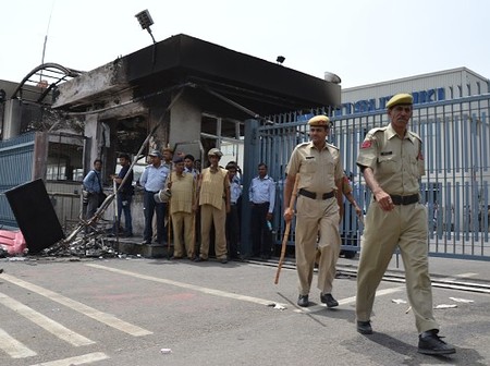 铃木汽车印度工厂暴乱 员工聚众反抗致一死百伤