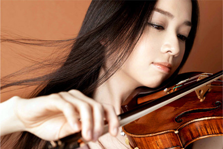 日本美女小提琴手宫本笑里博客公布婚讯