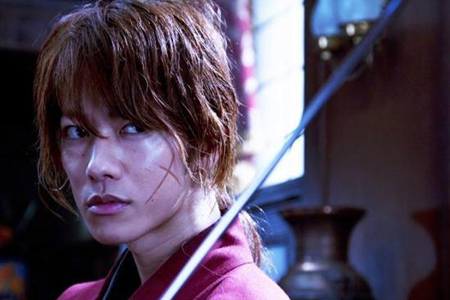 两天票房近4亿 真人版《浪客剑心》很给力！