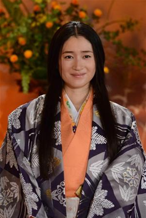 《女信长》新卡司照公布 长泽雅美气质和服不惧炎热