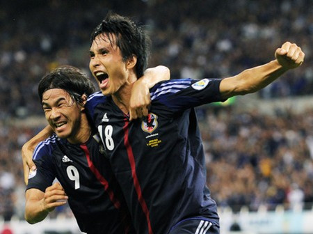 日本男足小胜伊拉克 巴西世界杯出线在望