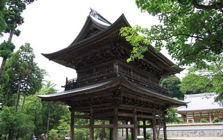 拜访日本镰仓传奇寺庙神社