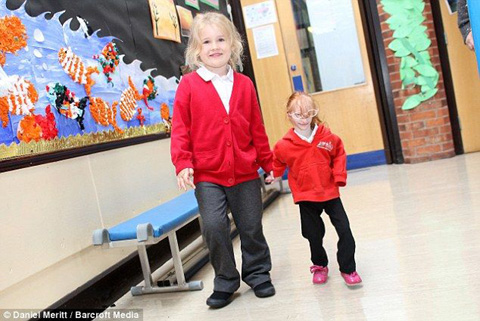 英国幼儿园小女孩身高68cm引日本网友热议