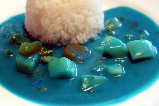 NicoNico动画总部推出蓝色咖喱饭 你敢吃吗？
