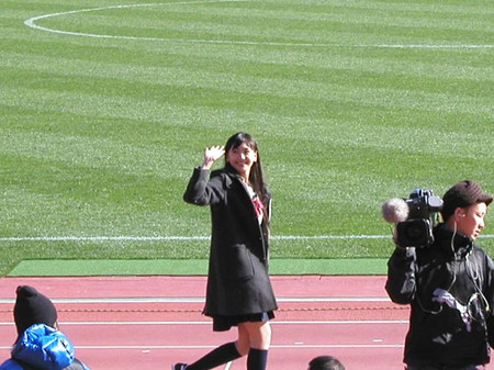 大野丝出任今年日本高中足球的应援经理