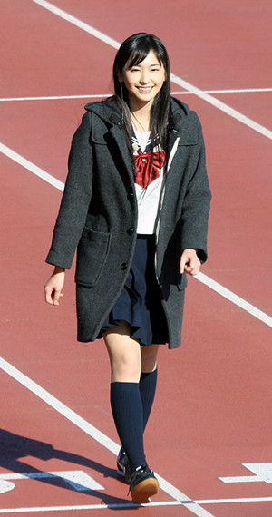 大野丝出任今年日本高中足球的应援经理