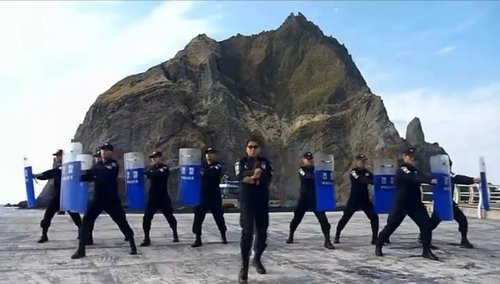 韩海岸警备队大跳《独岛style》 宣示岛屿主权
