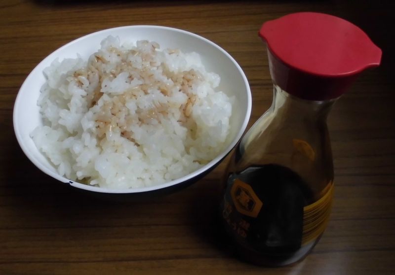 日本奇葩又健康的——酱油浇饭
