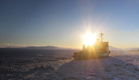 昭和基地零下43.9℃ 南极观测船或无法靠岸