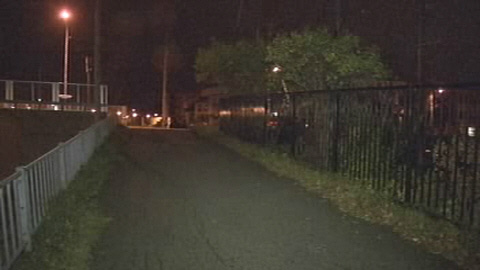 北海道男子深夜路边扒走女性内裤被逮捕