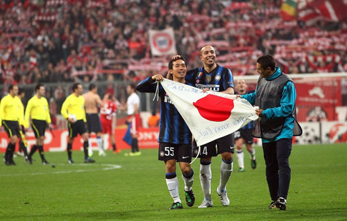 长友佑都加薪续约 成日本足球历史第一人
