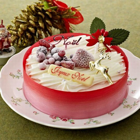 日本圣诞节蛋糕甜蜜出炉