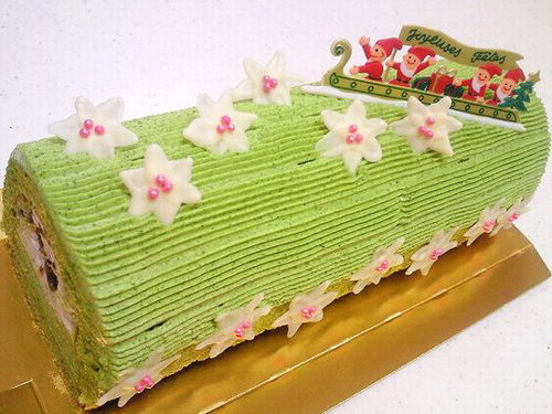 日本圣诞节蛋糕甜蜜出炉