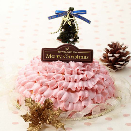日本圣诞节蛋糕甜蜜出炉