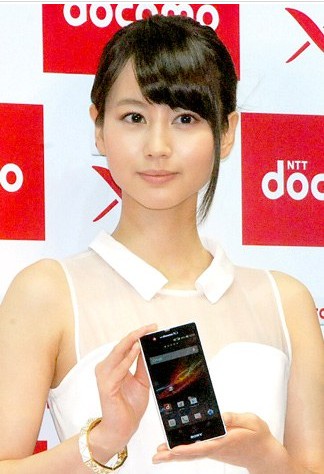 堀北真希亮相NTT DoCoMo春季发布会