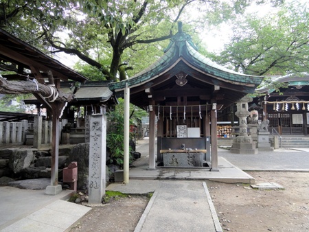 拜访日本恋爱神社