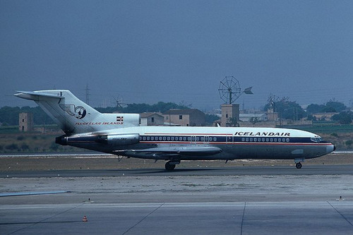 失事机型:波音727—100