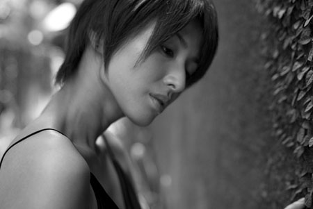 魅力御姐吉濑美智子怀孕 今年夏季当妈妈