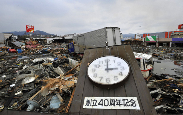 东日本大地震两周年 百万人工作受影响