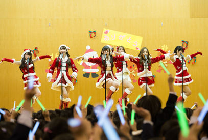 AKB48捐款超13亿日元 灾区演唱会惹不满