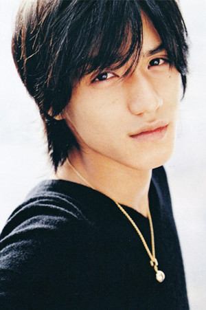 锦户亮大赞：与新垣结衣KISS感觉很好