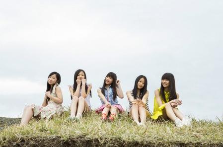 东京女子流推出超萌少女写真集