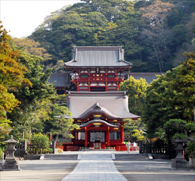 鹤冈八幡宫