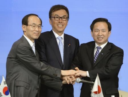 中日韩三国发表改善大气污染联合声明