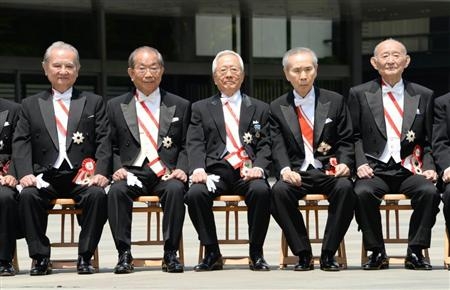日本春季授勋仪式今天在皇居举行