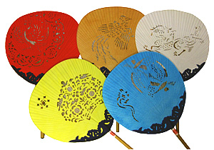“和风”阵阵：奈良团扇