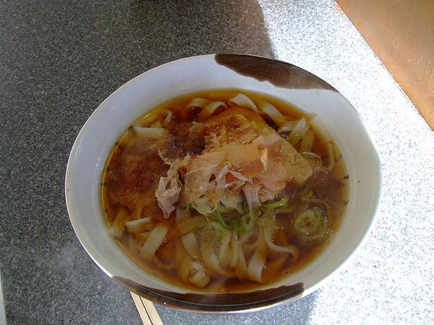 观众投票决胜最好吃的日本乌冬面 群马县拔得头筹
