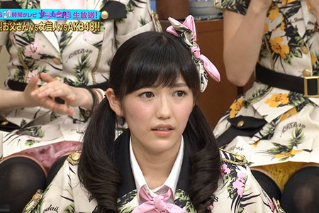 AKB48上节目遭踢脸 渡边麻友笑颜以对“没关系”