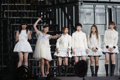 AKB48出演“24小时TV” 与演唱会现场连线