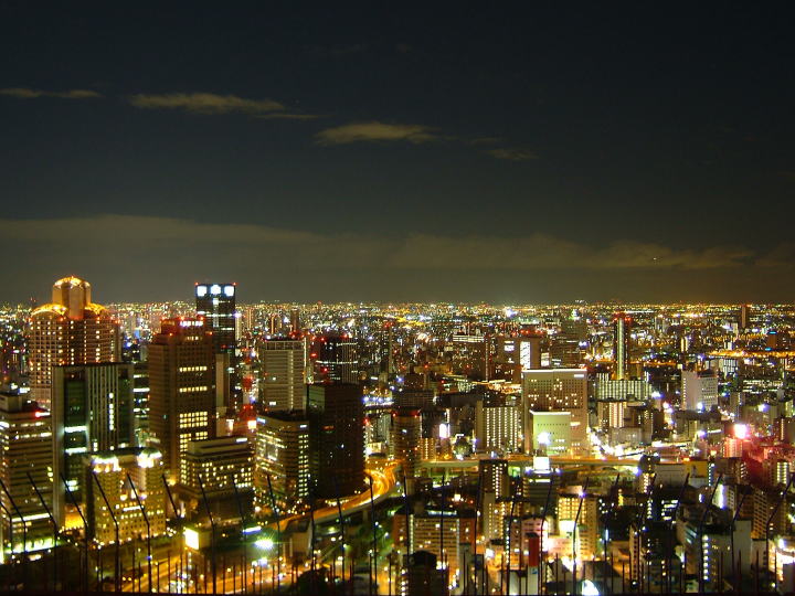 寻找最美的日本城市夜景  梅田空中庭园