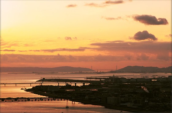 寻找最美的日本城市夜景  梅田空中庭园